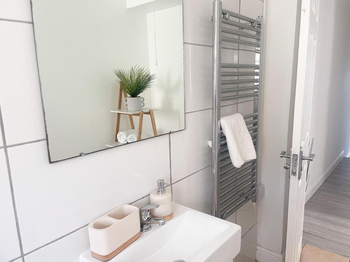 Brighton City Centre 2Br Apartment - Perfect For Contractors, Families & Groups - Free Parking & Walk To Beach Экстерьер фото
